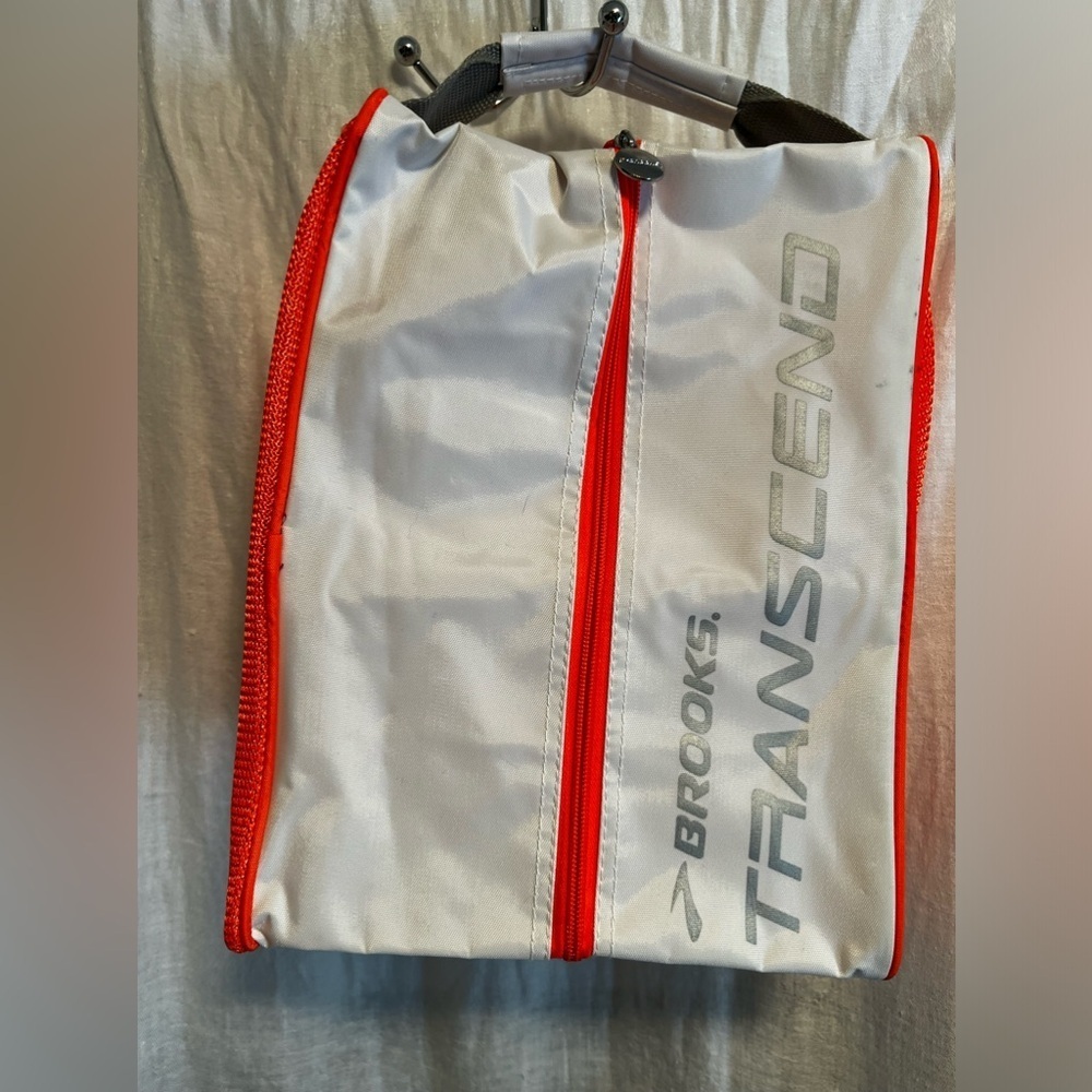 Brooks Transcend shoe bag. Like new, never used. Bright orange and white.